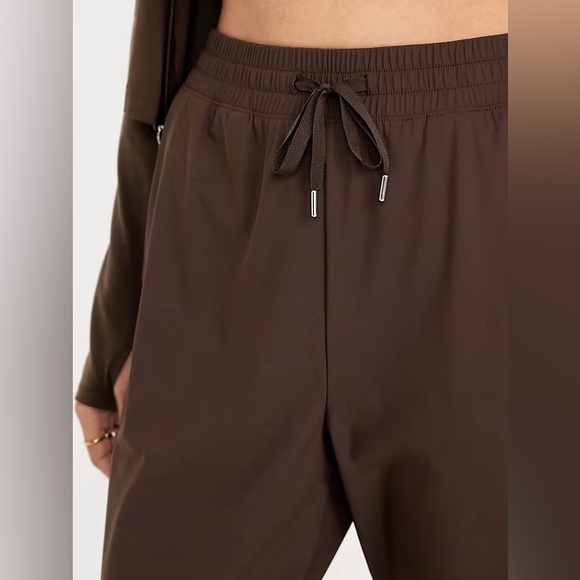 Old Navy High-Waisted SleekTech Joggers - Picture 2 of 7